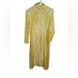 Vintage Silk Kimono Elegant Yellow Dress Gown